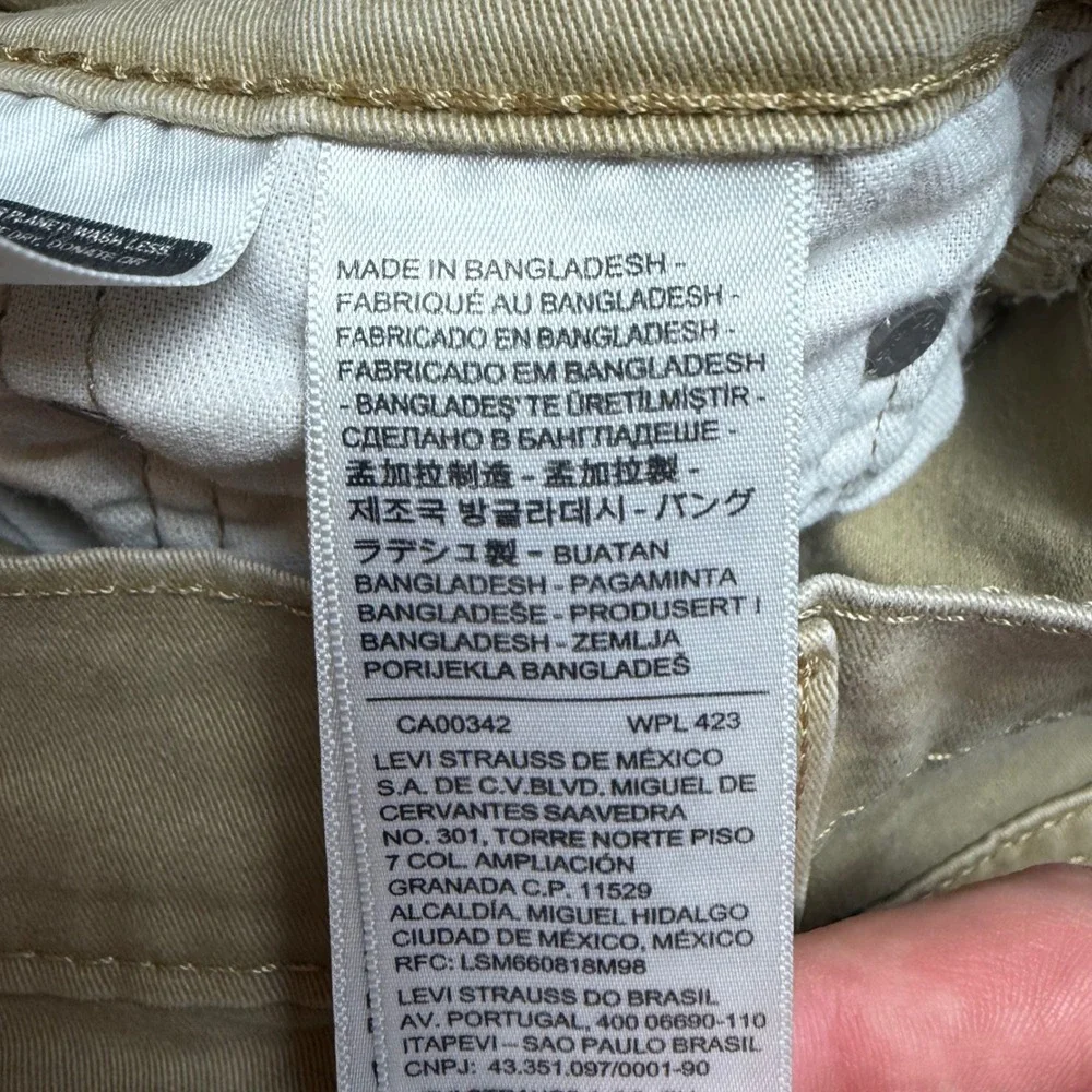 Levi's 511 Slim Fit Pants Mens 30x32 Khaki Tan Stretch Twill Chino Modern Preppy